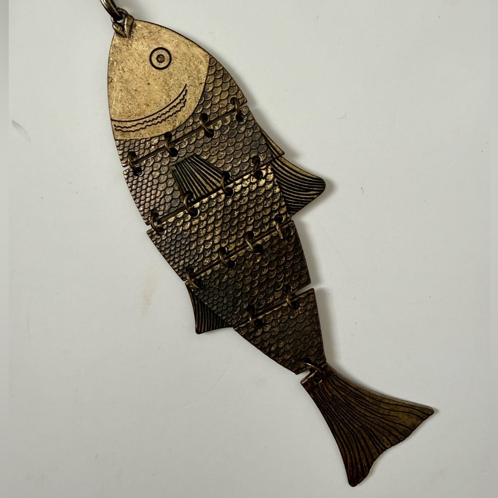 Oversized Fish Pendant Necklace Antique Brass Boho 16” VGUC - Picture 5 of 7